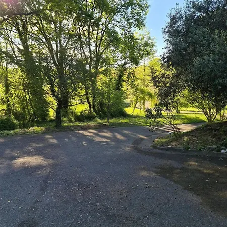 Avec Piscine Privee A Montsoue, 190 M² Montsoue